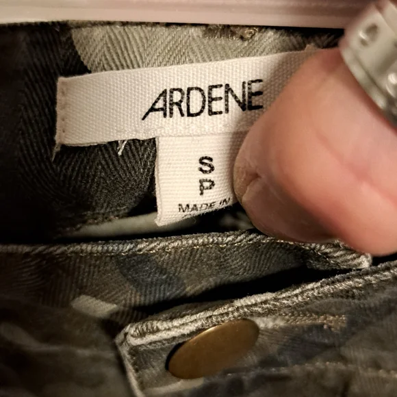 Camo Skirt - Picture 2 of 3